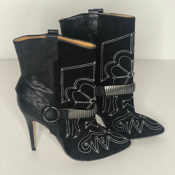 Hot spike heeled boots with silver buckle - Picture 2 of 8